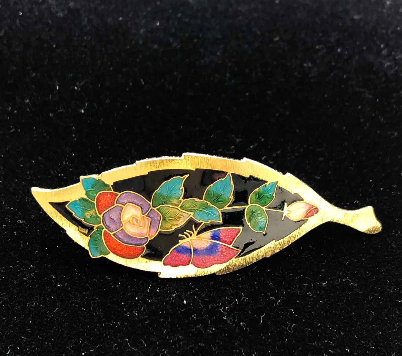Black Cloisonne Twister Clasp Shortener