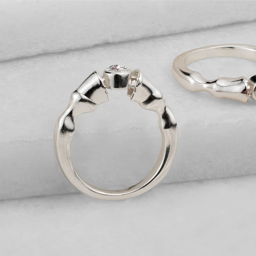Cavallo - Moissanite Stone and Stylized Horse Hooves Sterling Silver Ring
