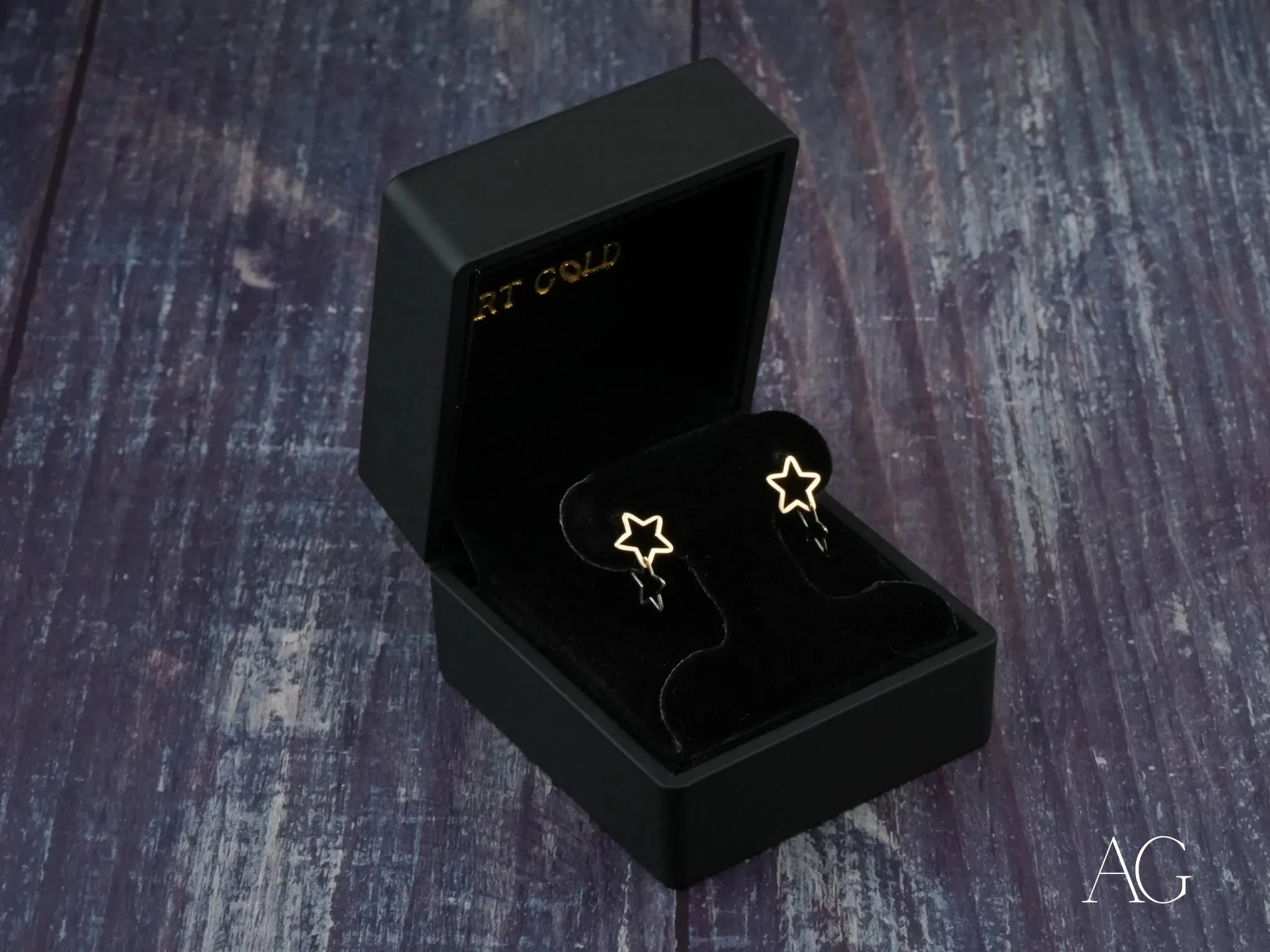 Dual Star Earrings – Elegant & Lightweight
