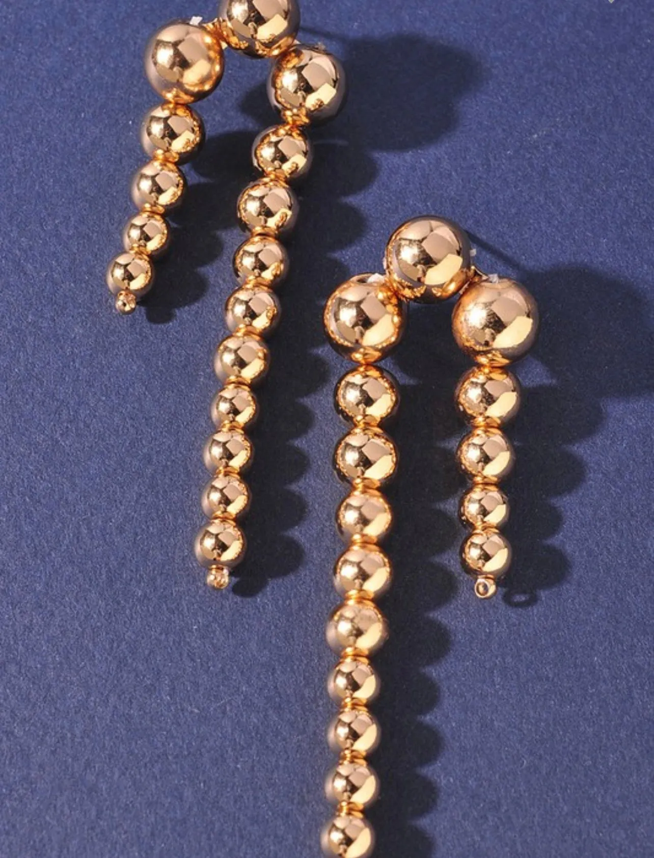 ELEGANT BALL EARRINGS
