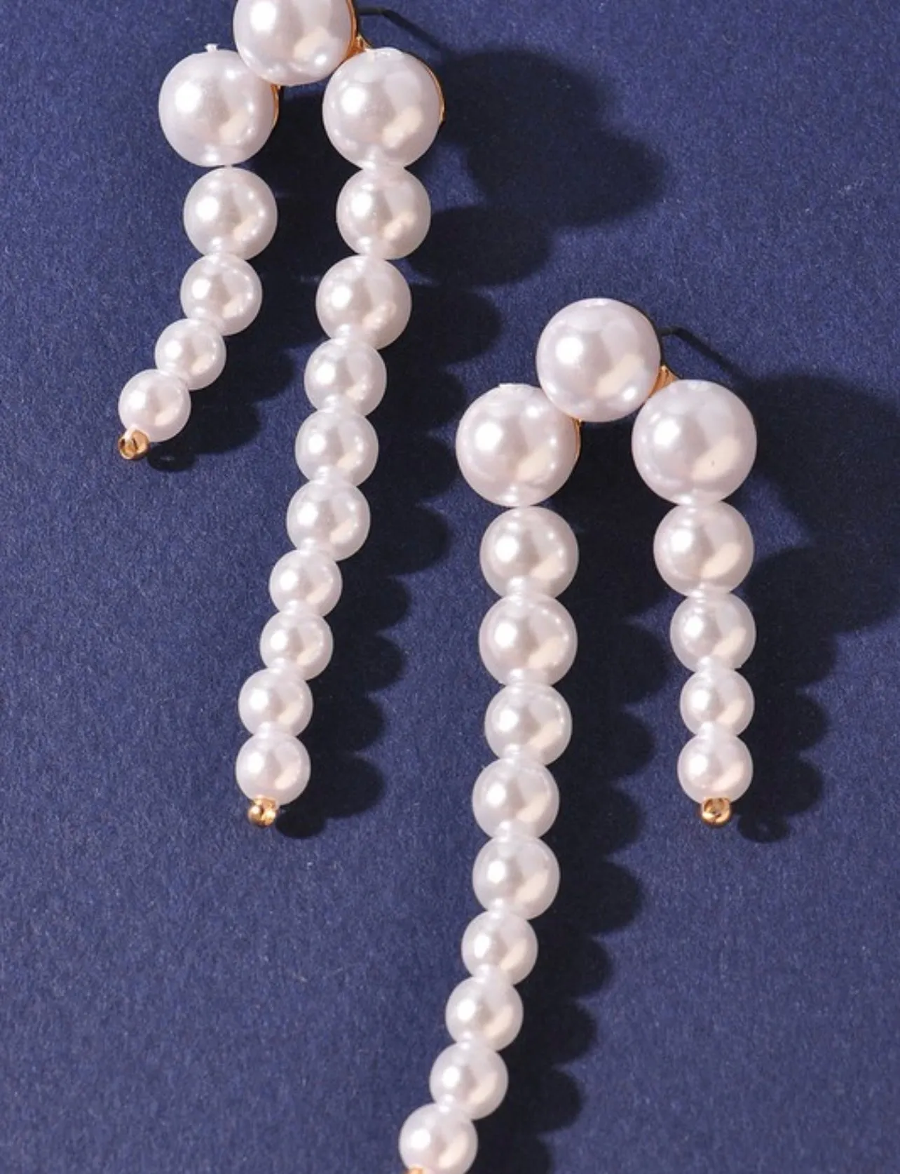 ELEGANT BALL EARRINGS