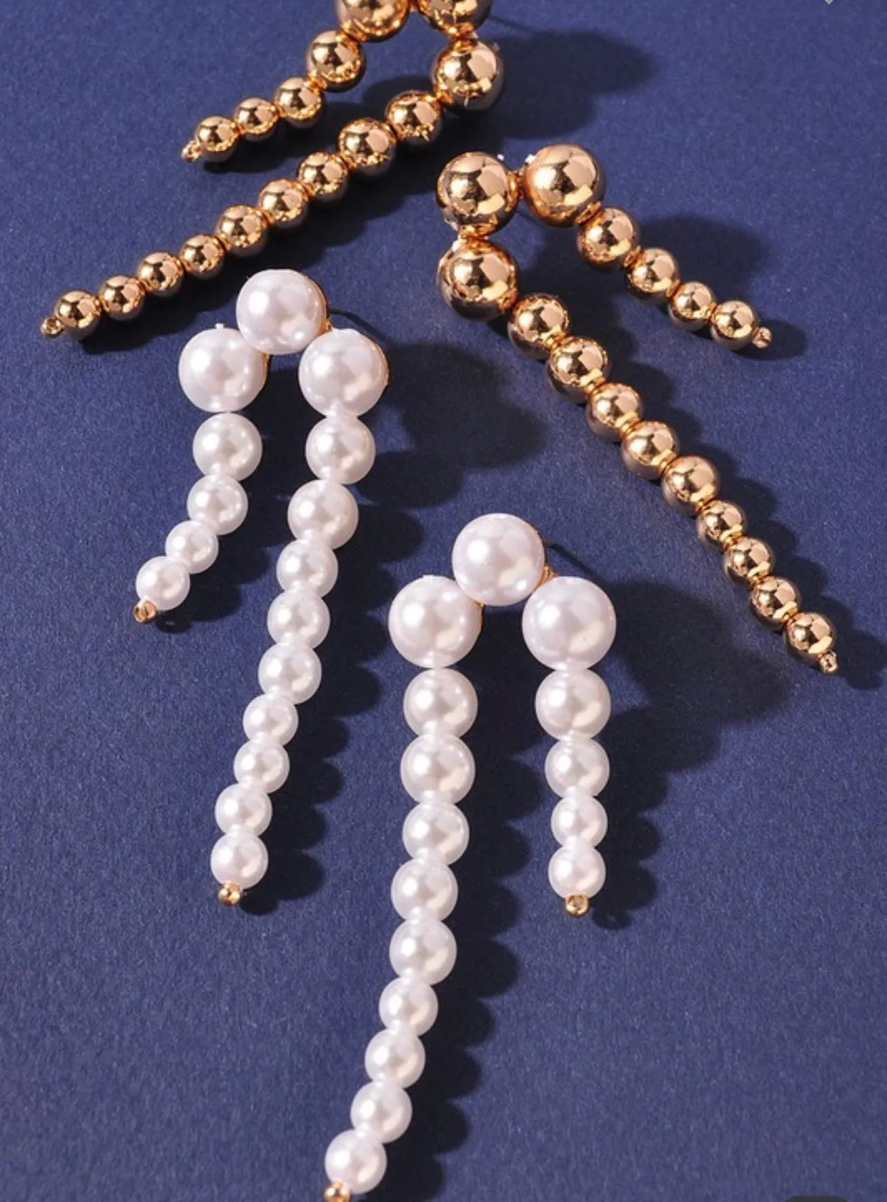 ELEGANT BALL EARRINGS
