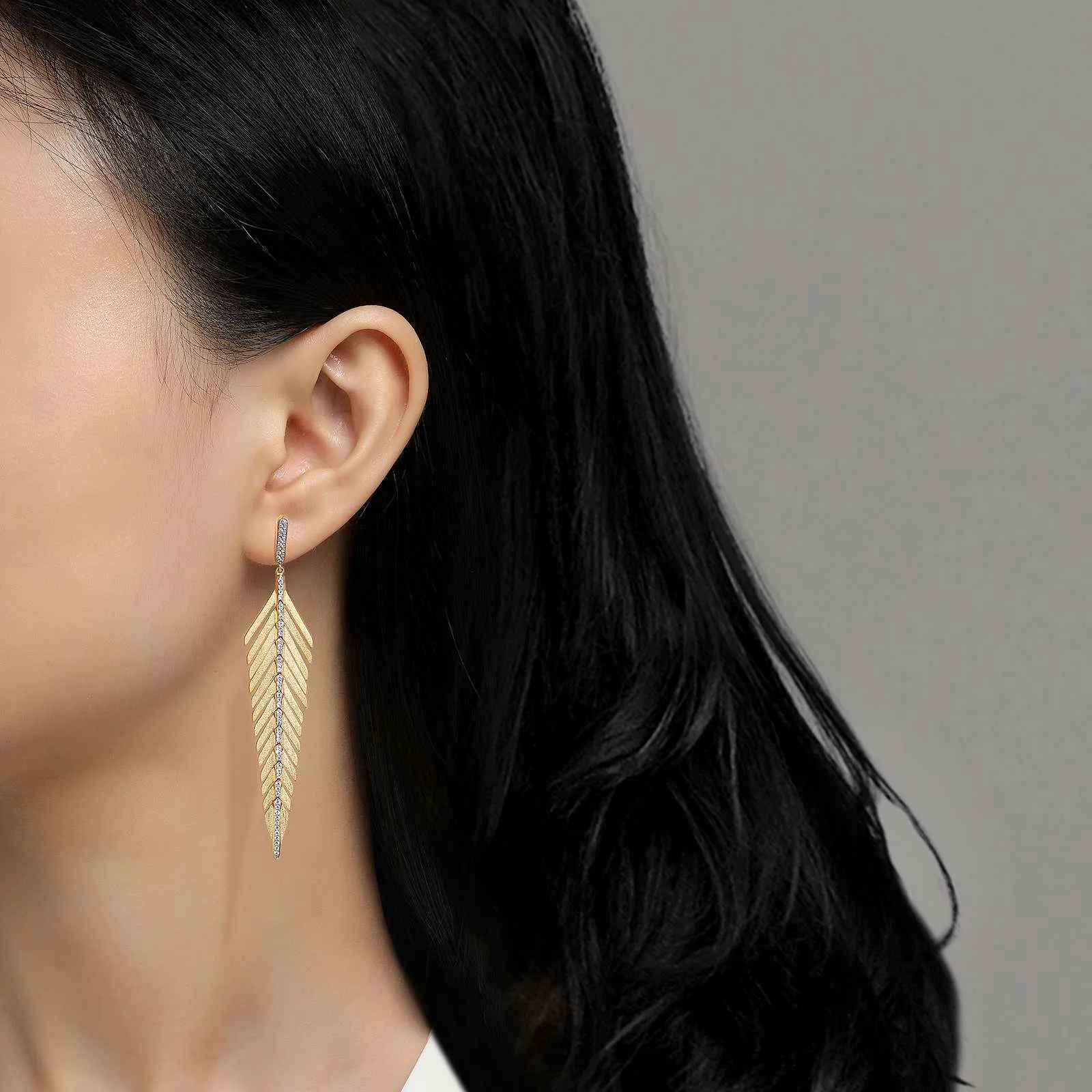 Elegant Feather Drop Earrings E0459CLT00
