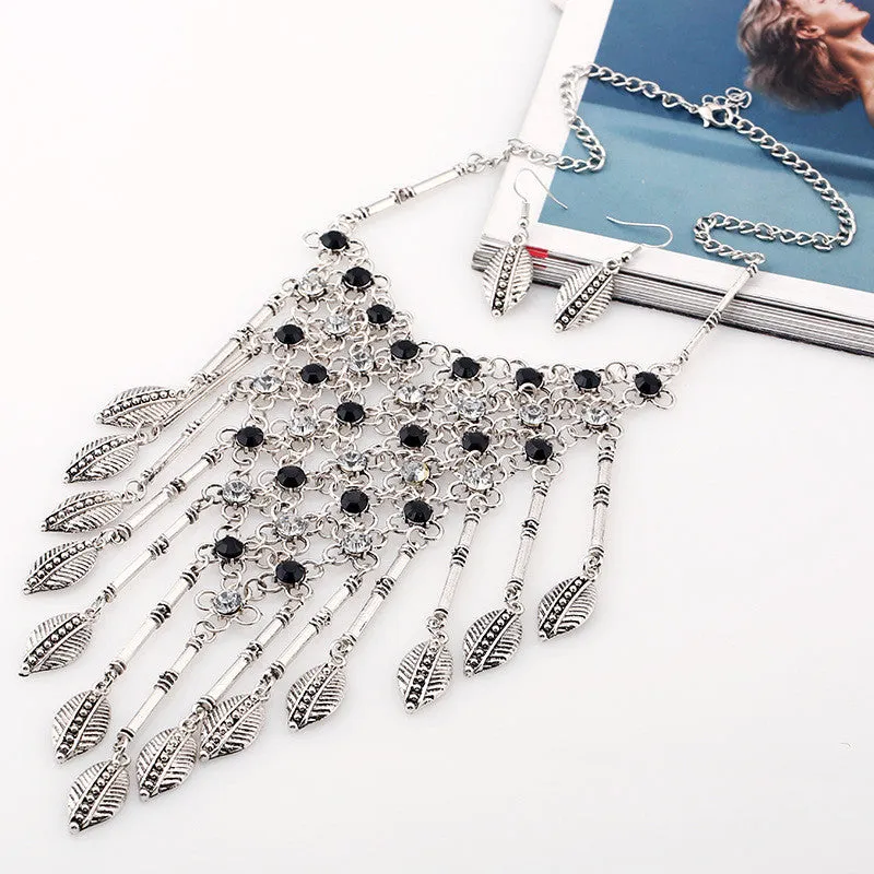 European Fashion Mesh Diamond Tassel Exaggerated Retro Leaves Necklace