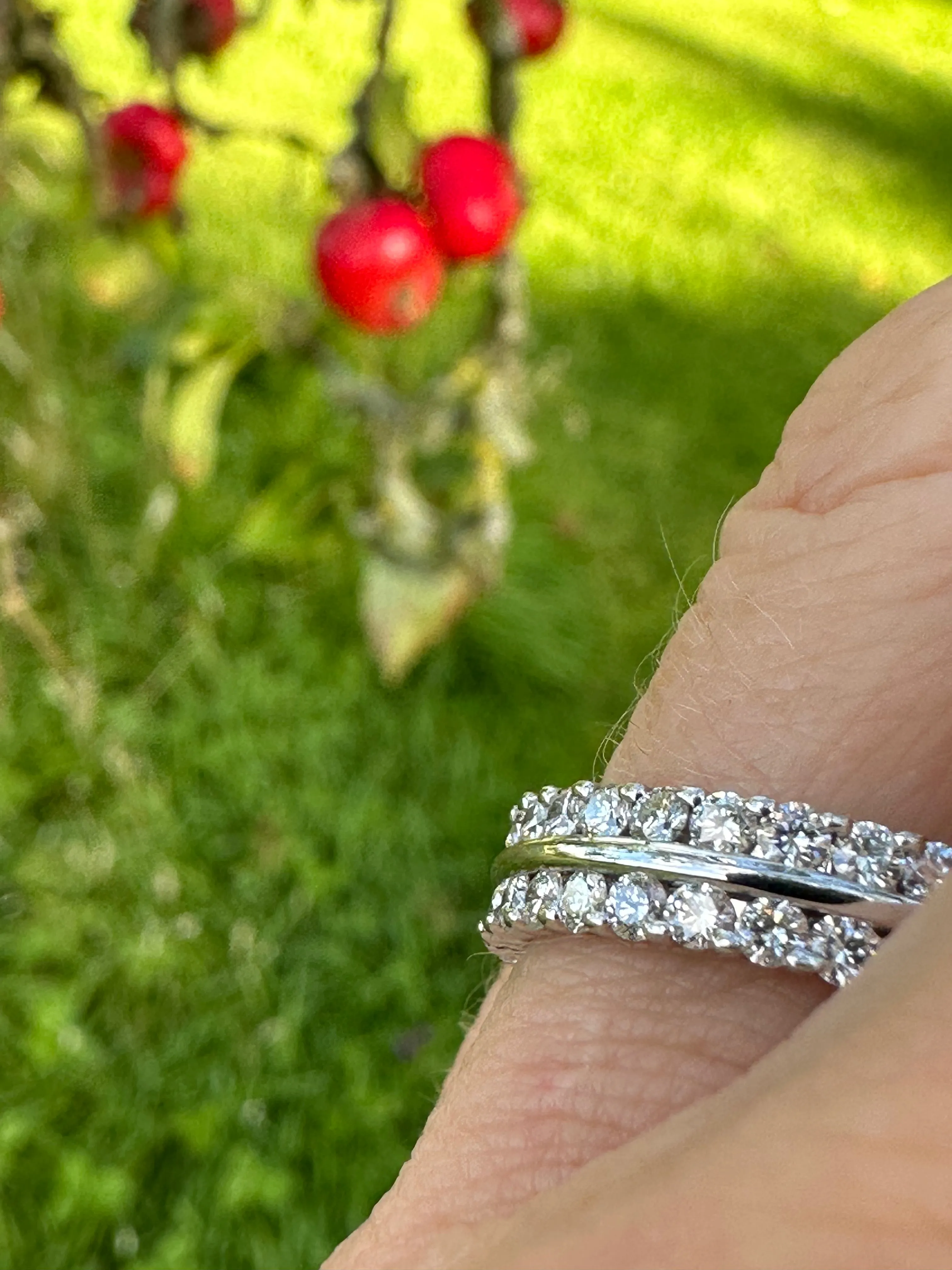 Furrer Jacot 18ct white gold full set TWVS 2.10ct diamond ring.
