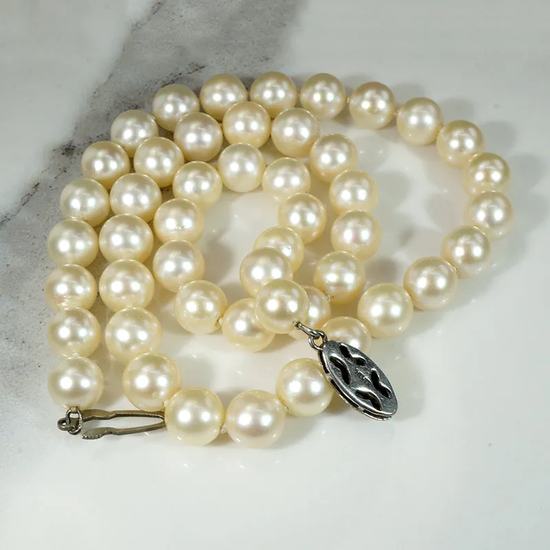Glossy 16" Cultured Pearl Necklace with Sterling Clasp