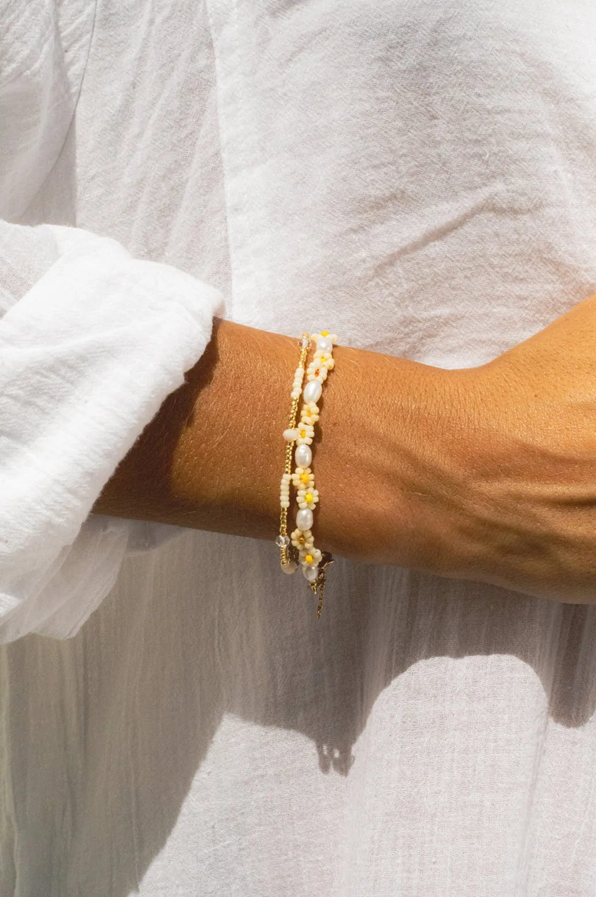 Gold Daisy Flower Bracelet