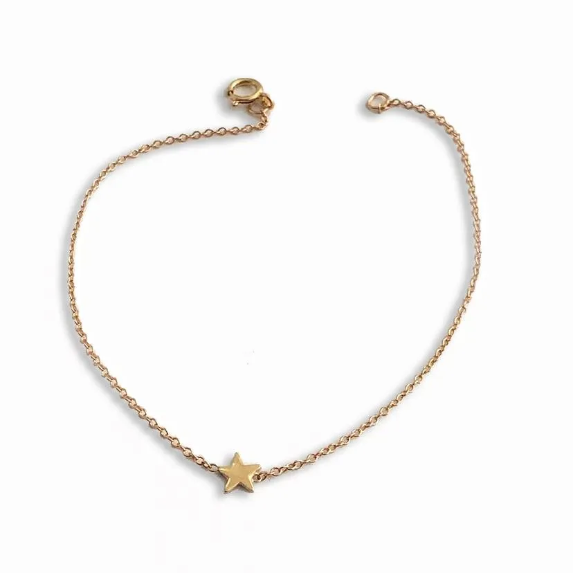 Gold Single Star Bracelet