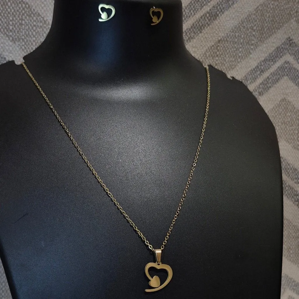 Golden arrow heart stylish chain_4 pendant with matching ear tops tarnish free for Girls women others