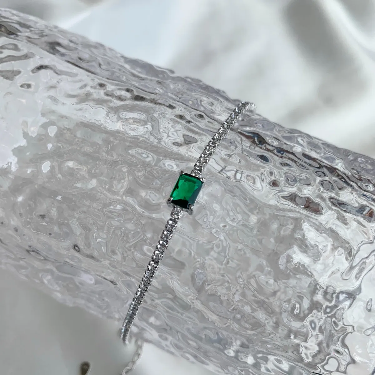 [Goodv]1.0 Carat Unique Emerald Cut Banquet Bracelet