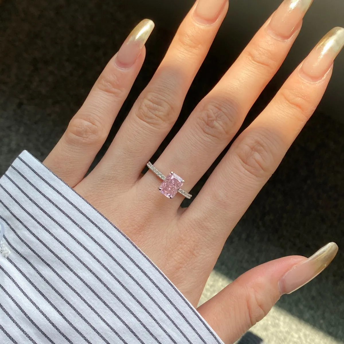 [Goodv]2.0 Carat Dazzling Sparkling Radiant Cut Party Ring