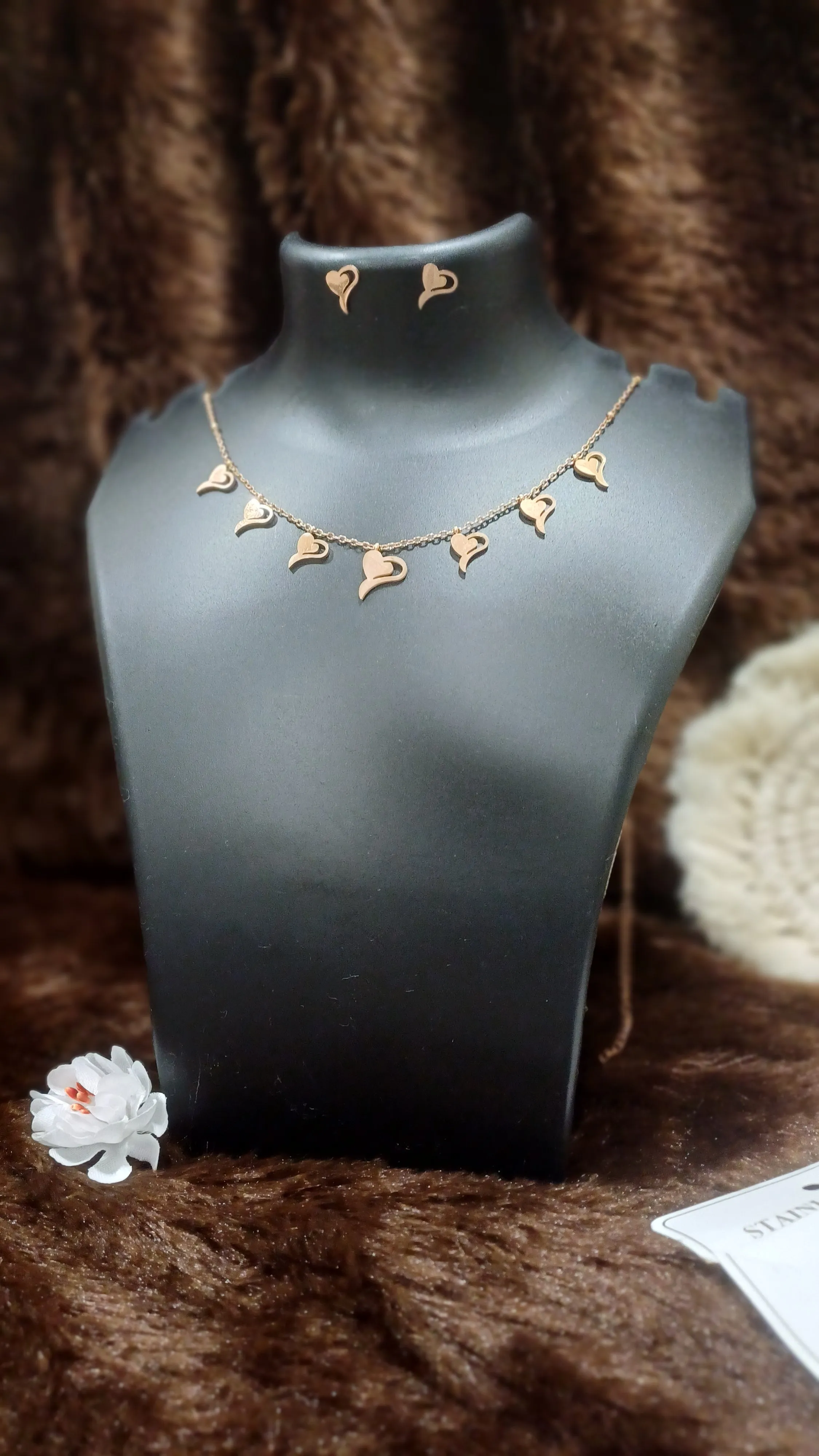 Hearts everywhere statement chain with hangings and matching earrings_anti tarnish