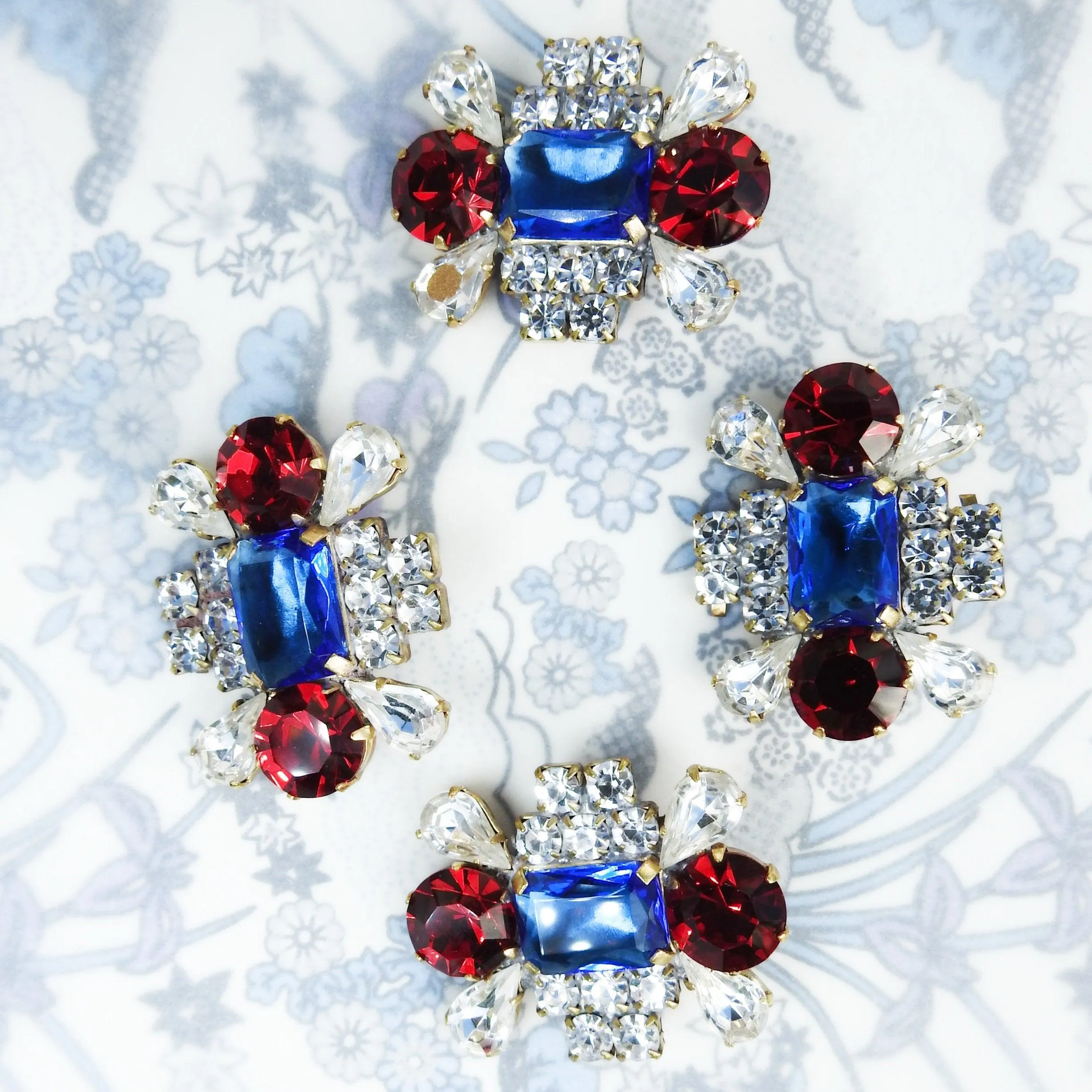 High-quality fancy buttons for jewelry bracelets DIY