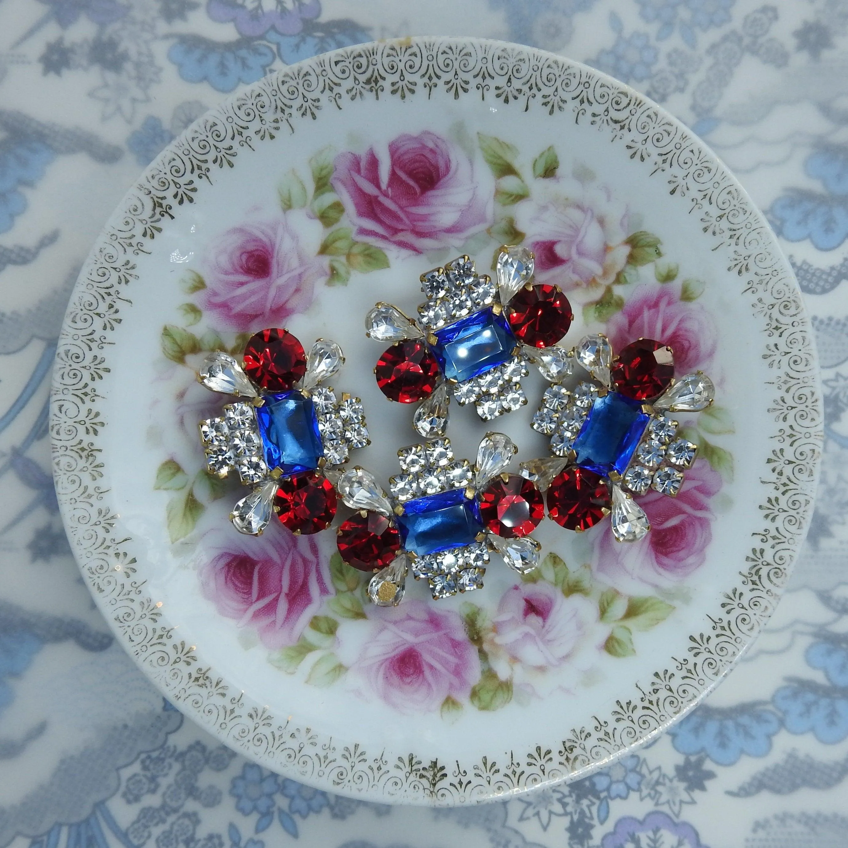 High-quality fancy buttons for jewelry bracelets DIY