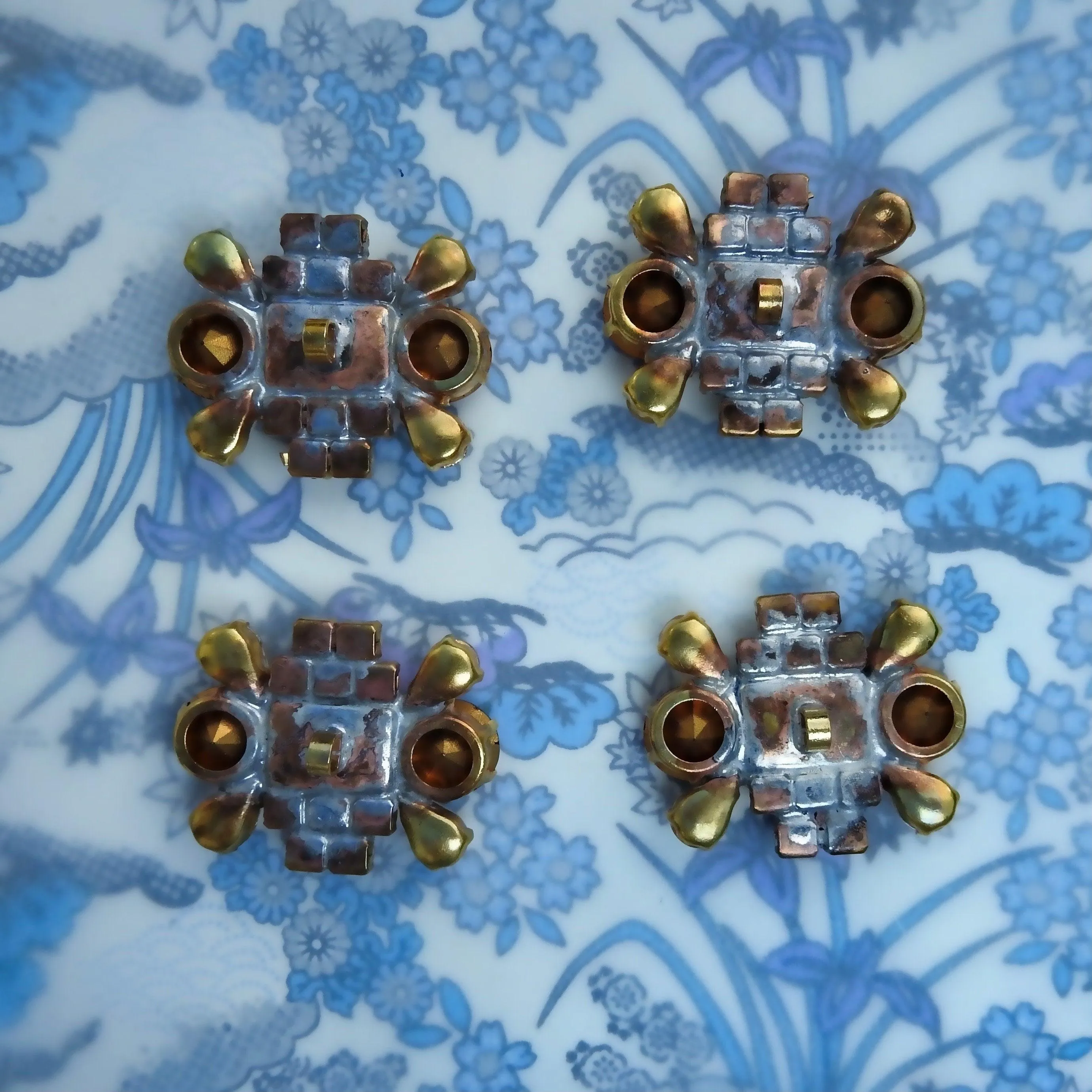 High-quality fancy buttons for jewelry bracelets DIY