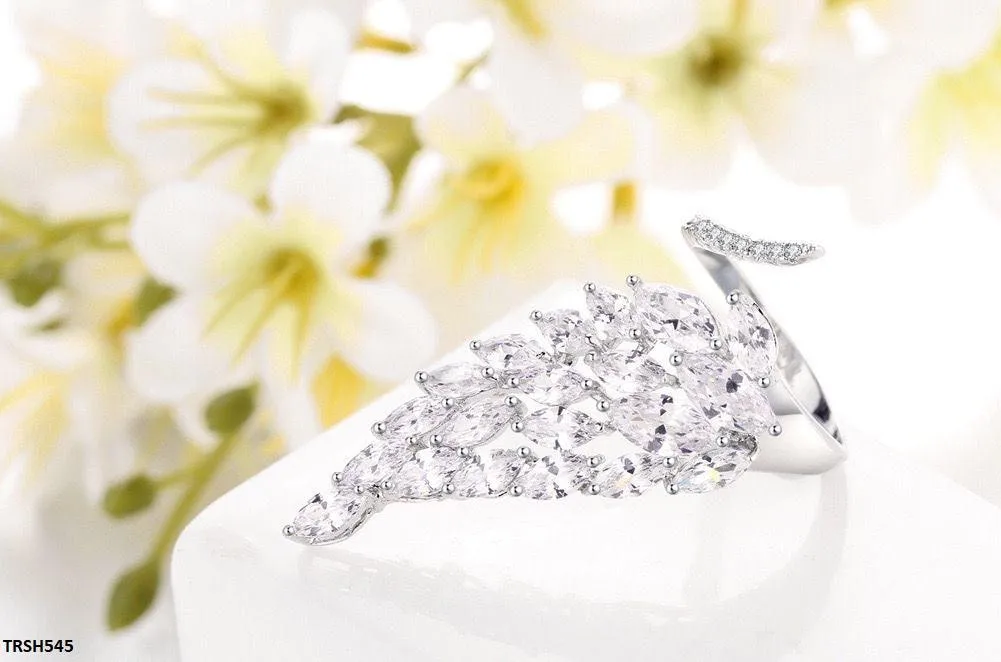 Luxury Adjustable Leaf Ring