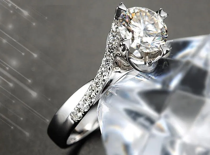 Luxury Round Lab Diamond Wedding Engagement Ring