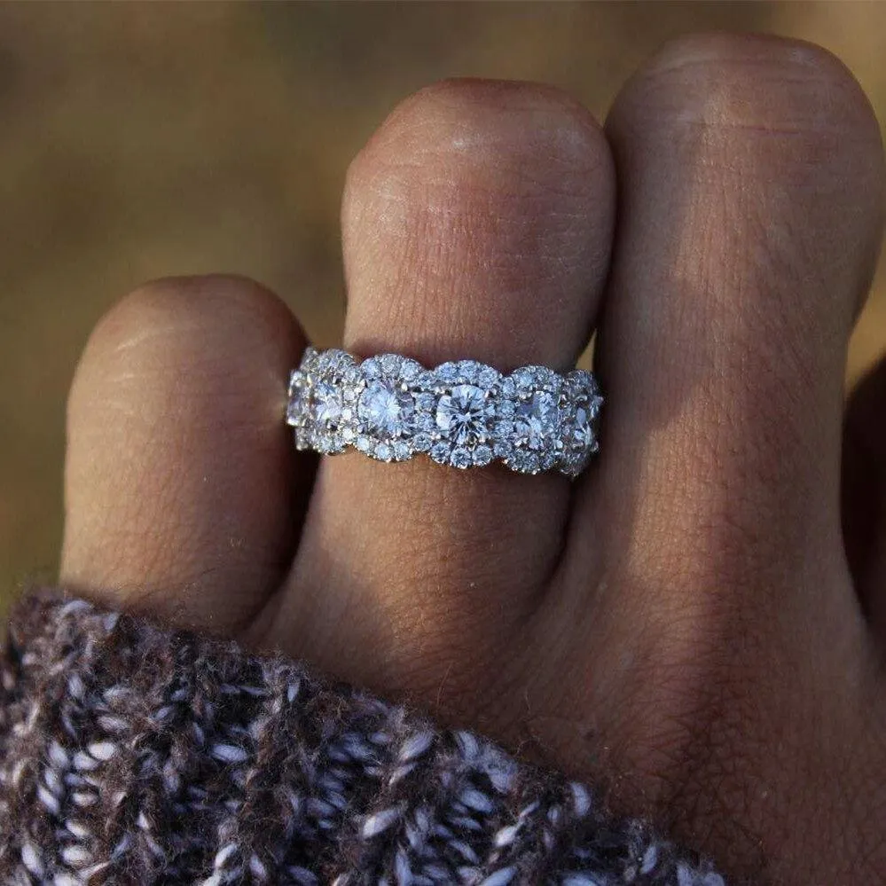 New Arrival Luxury Halo Silver Wedding Ring Set