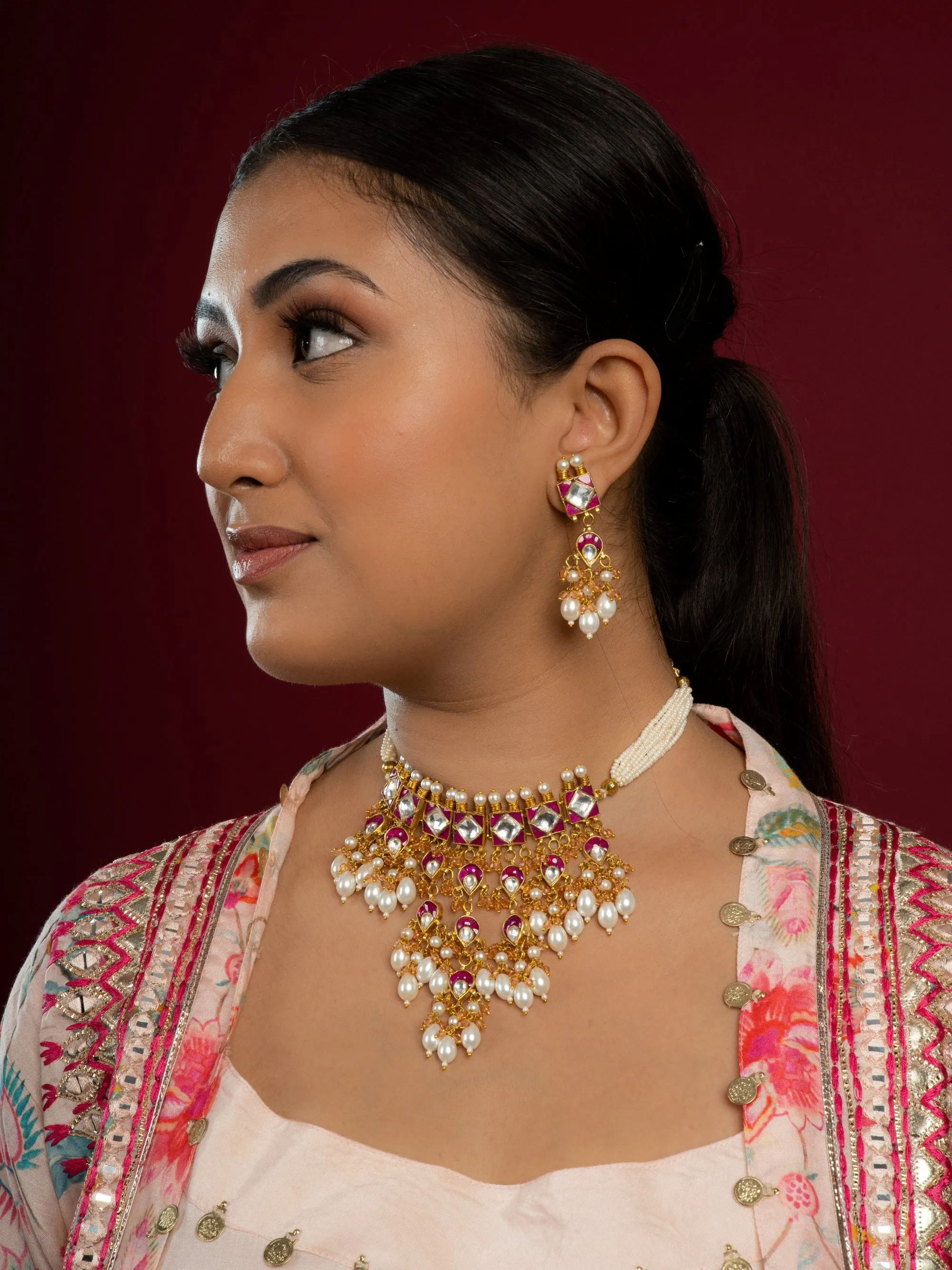 Ornate Kundan Necklace and Earrings Set
