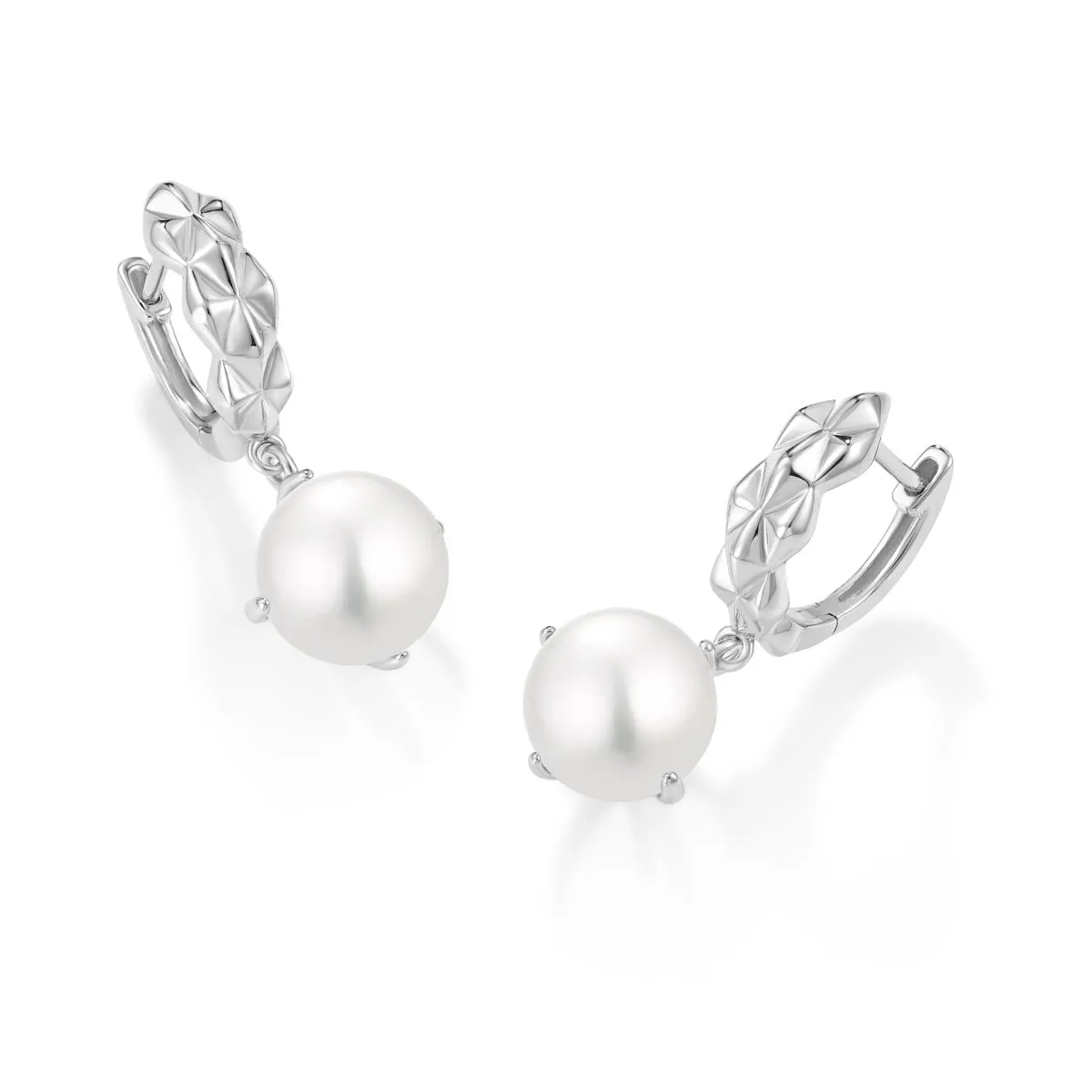 REFINED LUSTER SILVER EARRINGS