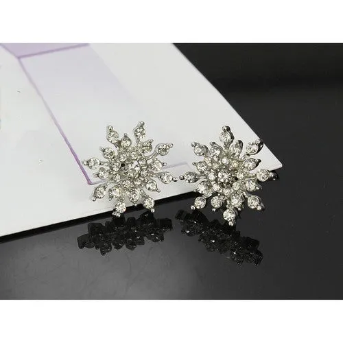 Snowflake stud earrings