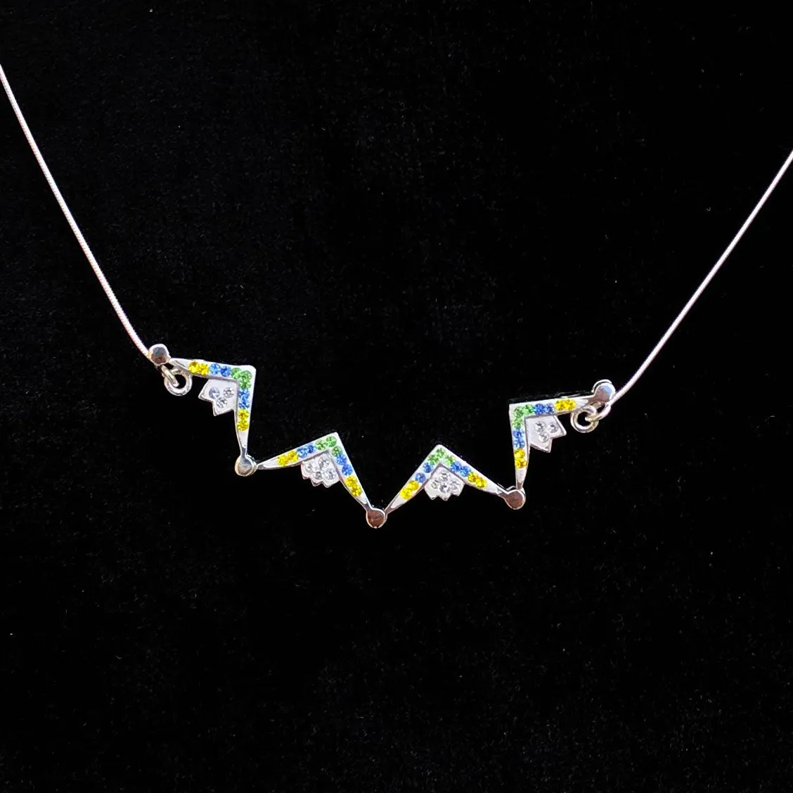 Two-Way Magnetic Star of Bethlehem Necklace