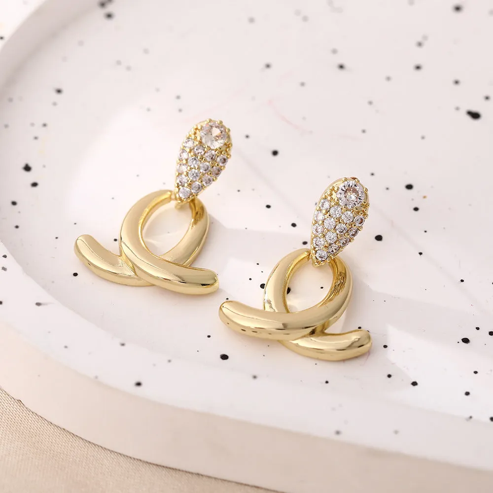 Wholesale French Exquisite Simple Elegant Earrings
