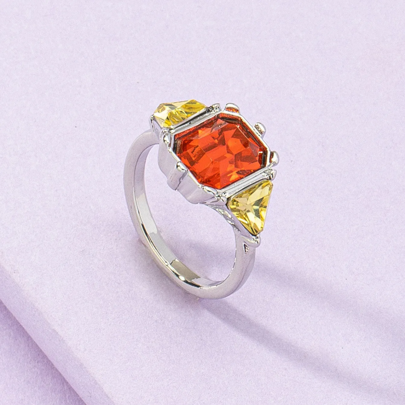 Zircon-Encrusted Rings: A Fusion of Simplicity and Elegance