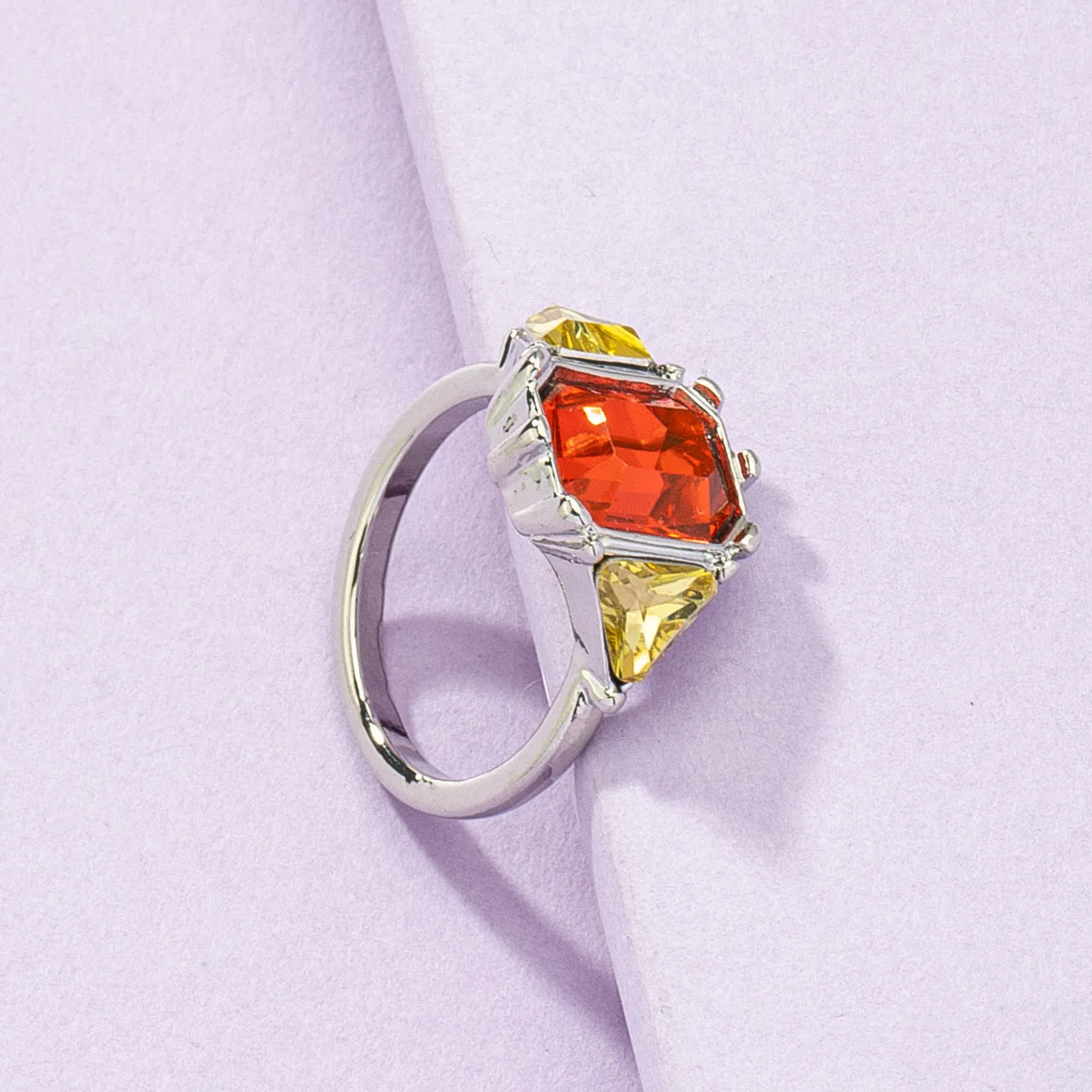Zircon-Encrusted Rings: A Fusion of Simplicity and Elegance
